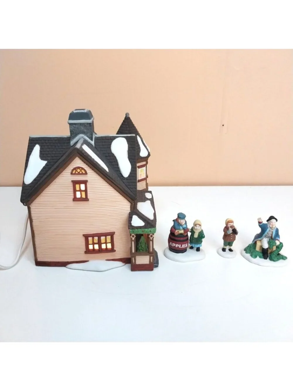 Department 56 The Old Man And The Sea 5655-3 & Thomas T. Julian House 5657-0